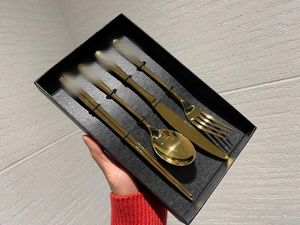 Juegos de vajilla de lujo Señalización cuchillo tenedor cucharas y palillos 4 piezas 1 juego de cubiertos Material clásico de acero inoxidable 304 para un nuevo regalo para el hogar cena familiar