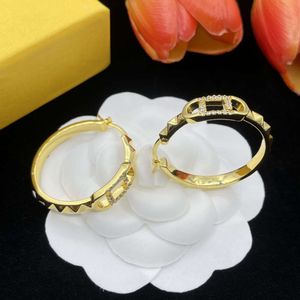 Luxe oorbel Designer bengelen oorbellen voor vrouwen f Letter roestvrij staal vergulde gouden zilveren naald ronde vintage kroonluchter oorrang cadeau sieraden accessoires