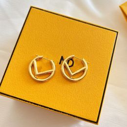 Créateur de boucles d'oreilles de luxe pour femmes boucles d'oreilles en or marque lettre conception boucles d'oreilles bijoux de mode Saint Valentin en gros cadeau d'anniversaire