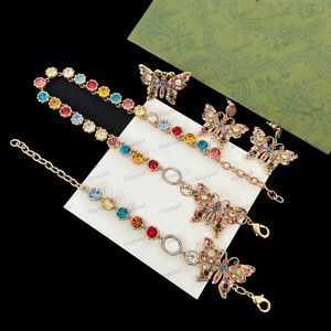 Pendientes de lujo Pulsera para mujer Collar de gemas Mariposa Diseñador de diamantes Conjunto de joyas Anillo de amor Colgante de lujo Cadenas de oro Accesorios