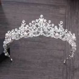 Luxury Elegant Crystal Pearl Crown Crown Woman Tiaras Joyas para el cabello adornados para la cabeza del cabello Tabilla para la boda Accesorios para el cabello 240516