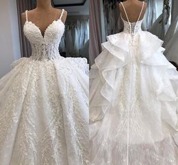 Luxe elegante riemen spaghetti volledige kanten trouwjurken illusie lijfjes kanten toegewezen lange hof trein bruiloft jurken bc2166
