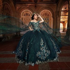 Luxe Smaragdgroen Quinceanera Jurken Applique Kant Kralen Met Cape Baljurk Sweet 16 Jaar Prinses Voor 15 vestidos de anos