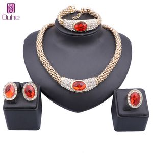 Vrouwen Goud kleurenketen Choker Crystal ketting Hoorring Bracelet Ring Bruidaal Kerstcadeau Kostuumset