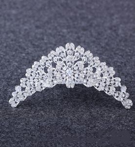 Le vent européen et américain de luxe est pur manuel mariée coiffure de diamant couronne couronne de couronne de couronne décoration en cristal 5697154