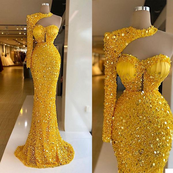 Robes de soirée de luxe paillettes jaune vif perles licou manches longues robe de bal robes de soirée formelles sur mesure balayage train robe 2579