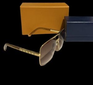 Luxury Fashion Classic 0259 Lunettes de soleil pour hommes Metal Square Gold Frame UV400 Unisexe Designer Vintage Style Attitude Sunglasses Pro7589101