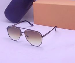 Moda de lujo Clásico 2023 Gafas de sol para hombres Mujeres Metal Pilot UV400 Diseñador unisex Estilo vintage Actitud Gafas de sol Protección Gafas con caja22274