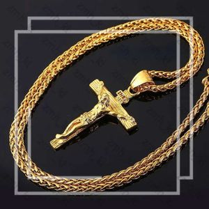 Créateur de mode de luxe bijoux religieux Jésus Collier croix pour hommes Fashion Gol Crospdent avec collier de chaîne bijoux cadeaux pour hommes Pendant 110