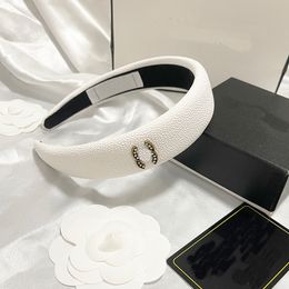 Diadema con letras de diseñador de moda de lujo para mujer, aro para el pelo con estampado de patrones clásicos, accesorios transpirables para recreación al aire libre