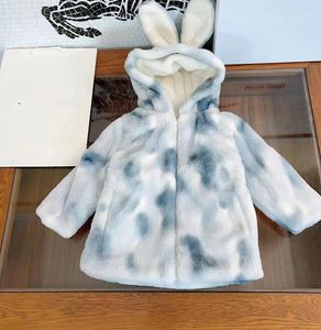 Diseñador de moda de lujo M bebé niña abrigo de piel artificial invierno chaqueta de Navidad de manga larga para niños abrigo de nieve cálido para niños