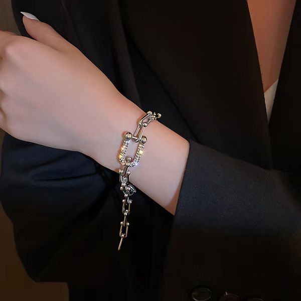 Créateur de mode de luxe Nail Art Bracelet amour Tennis Bracelet avec diamants Bracelet femme cadeau de vacances