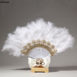 Luxe Feather Bont Hand Fans voor Bruiloft Bruidsmeisjes Parels Crystal Fans Home Decoratieve Afrikaanse Meisjes Nigeria Meisjes Handgemaakte Fans Bruid Decoratie A CL2370