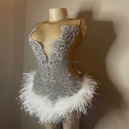 Robe de bal de luxe en plumes pour filles noires, avec perles de cristal, sexy, mini courte, cocktail, vacances, soirée formelle, remise de diplôme, robes de Bal Aso Ebi 2023