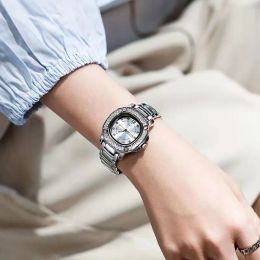Luxe vrouwelijke horloges ontwerper dfgd waterdicht Koreaanse stijl eenvoudig retro licht niche trend temperament dames roestvrijstalen band student en meisjeshorloge dgas