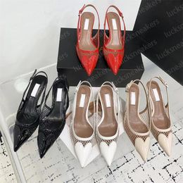 Luxury Fine Heel High Talons chaussures robes Catwalk Design Mesdames Wedding Party High Heed Slippers Designer de mode Top Quality Cuir Chunky Heel Sandales