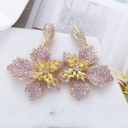 Pendientes de caída de flores de lujo Diseño de pétalo de moda Pendientes de circón colorido para mujeres Xiumeiyizu Nuevas joyas exportaciones Brasil