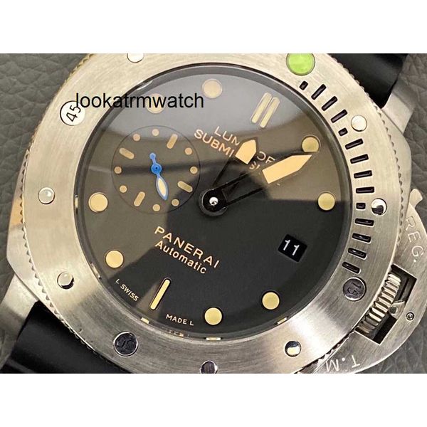 Luxury for Mens Mechanical Watch Mouvement automatique Miroir Sapphire 47 mm Brand de montre en caoutchouc importé Italie Sport 712V