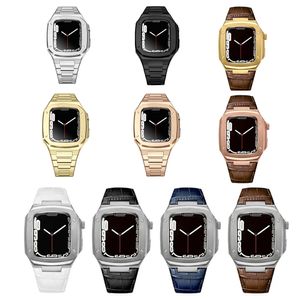 Étuis de protection complets de luxe Coque en acier inoxydable Coque en cuir de crocodile Couverture de bracelet en métal Bracelet de montre Bracelet pour Apple Watch Series 4 5 6 7 8 45mm 44mm