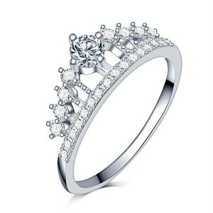 Luxury Full Clear Zircon Stone Princess Queen 925 Sterling Silver Crown Diamond Diamond Ring Engagement Cocktail Alliance Girls215c