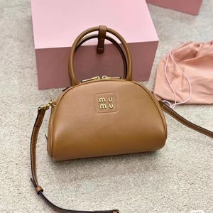 Diseñador de lujo Pochette clásico Hobo Bolsas para las axilas para mujer para hombre Carteras de embrague Monedero y bolsos con correas para los hombros Totes de cuero genuino Bolso cruzado