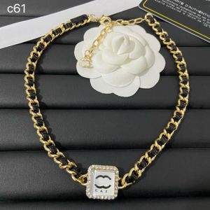 Luxus Geschenke Perle Halskette WomenCharm Anhänger Halskette Designer Marke Liebe Gold Halskette Neue Herbst Vintage Design Schmuck