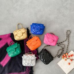 Bolso de lujo con letras de metal para niñas INS, bolsos de mensajero con cadena acolchada para niños, bolso de princesa colorido para niños, Mini billetera A7825