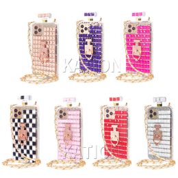 Luxe glitter Bling Diamond Perfume Fles DIY Rhinestone Telefoon Gevallen met Ketting voor iPhone 12 Pro Max IP 13 Mini 11 Promax XSMAX XR 6 6S 7 8 Plus SE2 Ringhouder Case