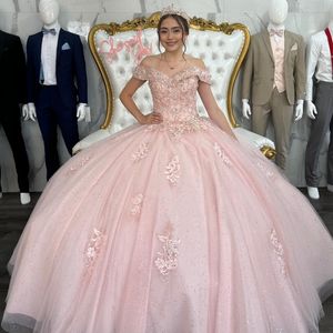 Luxe glinsterende roze off-shoulder quinceanera jurken applique kralen korrels vestidos de 15 anos verjaardagsfeestje baljurk corset