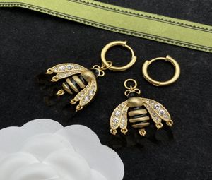 Luxe gouden kettingontwerper Charm Earrings Studs ketting armbanden klassieke dubbele letter bijen hanger voor vrouwen feestliefhebbers cadeau J4520793