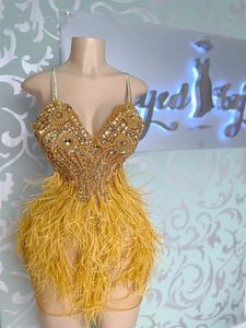 Luxe gouden veren Korte prom jurk kralen Rhinestone verjaardagsfeestjurken voor vrouw lieverd mini -cocktail Homecoming