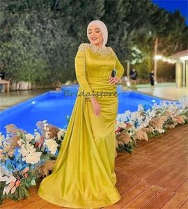 Luxe Gouden Moslim Avondjurk Met Kralen Elegante Hoge Hals Arabische Dubai Galajurk Lange Mouw Formele Jurk Op Maat Gemaakt vestidos de noche Speciale Gelegenheidsfeest