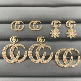 Luxe Gouden Oorknopjes Ontwerper Voor Vrouwen Hoepel Oorbellen Broche Brief Oorbellen Sieraden Met Box Set Valentijnsdag Cadeau Verloving Gekleurde diamanten oorbel