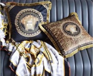 Luxe gouden Tasselled Cushions Case Paarden Krijgaar Tijgers Belting Decoratieve kussens Case 2 zijkanten Print Sofa bedbankkussens