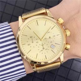 Luxury Gold Watches Mens Watch Quartz Diamètre Mouvement FULLE FULLAGE Tous les cadrans Affichage de travail Calendrier Fashion Watch
