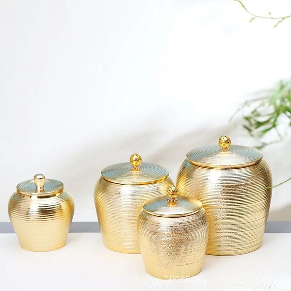 Pot de stockage en céramique doré de luxe, boîte scellée en porcelaine, récipient alimentaire de grande capacité, grain de café, thé, artisanat, ornements, cadeau 240219