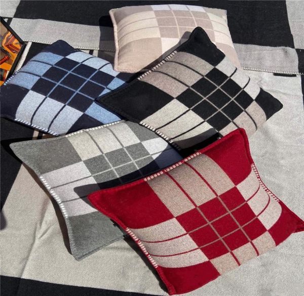 Luxe H taie d'oreiller en cachemire Crochet laine douce chaud Plaid canapé-lit polaire tricoté chambre rayé géométrique taie d'oreiller 2610777