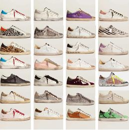 2023 nouvelles chaussures de sport d'automne superstars de qualité de luxe font de vieilles chaussures de sport sales GoldenFashion hommes et femmes superstars chaussures décontractées chaussures plates en cuir blanc.