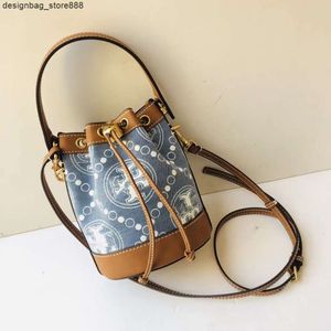 Luxury Handbag Designer Brand Backet Bag New Fashion Bag Mini Bucket Gran capacidad Versátil Un hombro Crossbody Handheldlnjo