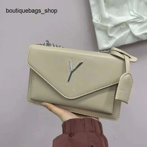 Sac à main de sac à main de luxe Sac à bandoulière Nouveau sac carré coréen à la mode et à la tendance