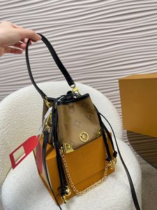 Luxury Handbag Top Designer Kofuku Bag Nano Mini Bucket Womens Crossbody Halle Chain Purse Gold Metal Hardware 12cm
