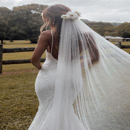 Velo de novia de perlas de 1 nivel hecho a mano de lujo Velos de novia largos románticos Longitud de la catedral 3 metros Tul suave para el borde cortado de la novia con 236n