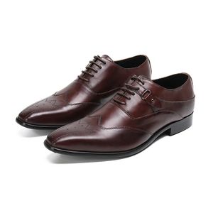 Chaussures de luxe faites à la main pour hommes d'affaires chaussures à lacets marron en cuir véritable chaussures habillées hommes Botas Hombre