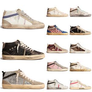 Luxe fait à la main Vintage Designer Mid Star Casual Chaussures Slide Baskets Top Qualité Italie Marque Daim Cuir Supérieur Argent Or Femmes Hommes Veau Glitter Baskets