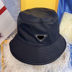 Chapeau de luxe pour hommes en nylon triangle designer casquette à la mode femmes loisirs shopping marchant multicolore quatre saisons créatif classique soleil Bucket Hat