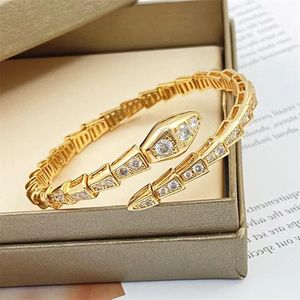 Bracelet coeur de luxe bracelet en or designer bracelets de diamant pour femmes serpent femmes bijoux de créateur en acier inoxydable hommes femmes bracel Kmvu