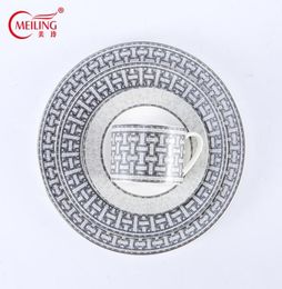 Vajilla de cerámica de alta calidad de lujo, platos, platos, porcelana con logotipo para postres, utensilios de cocina, bandejas redondas para bodas y Banq5604573