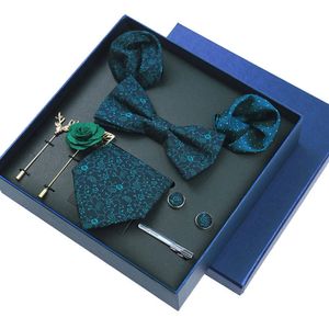 Ensemble de cravate pour hommes de haut niveau de grade de luxe Belle boîte cadeau à cravate en soie ensemble 8 pcs à l'intérieur de l'emballage festif Cravat Cravat Squares 240418