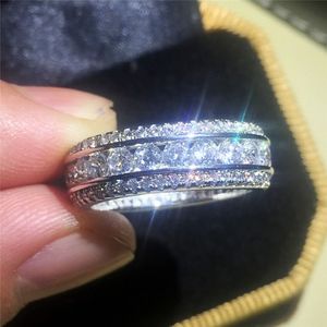 Anillos de piedras preciosas llenos de oro blanco auténtico de 10KT de alta calidad de lujo con pavé Anillos de diamantes simulados Mujeres europeas hombres styl245M