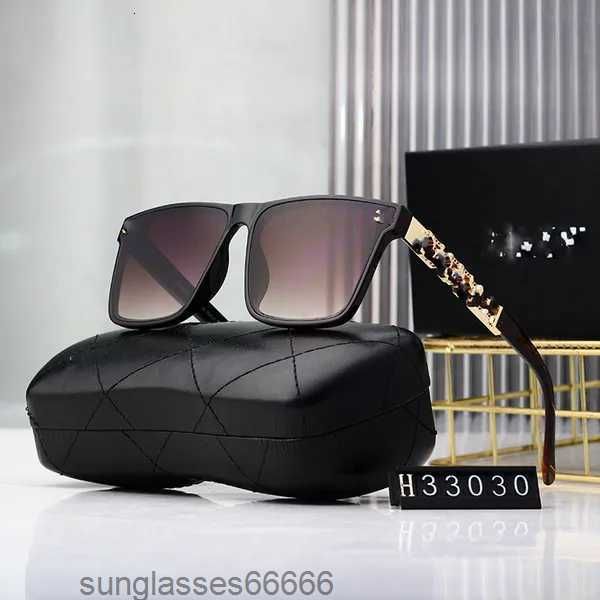 Luxury Lunettes de soleil de haute qualité 20% de réduction sur petite lettre de parfum de parfum la jambe de mode Net Net Red Cats Eye Oeyang Nana même A71280 11